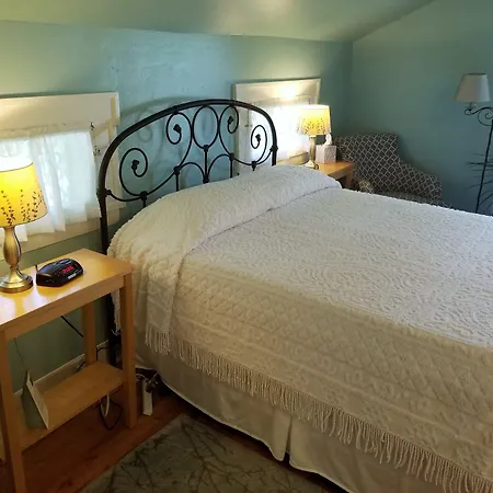 The Blackberry Inn Bed & Breakfast-2